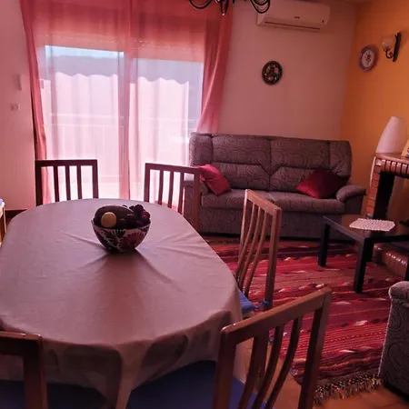 Cal Jamila Casa de Férias Cubelles