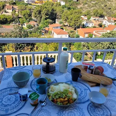 Cal Jamila Hébergement de vacances *